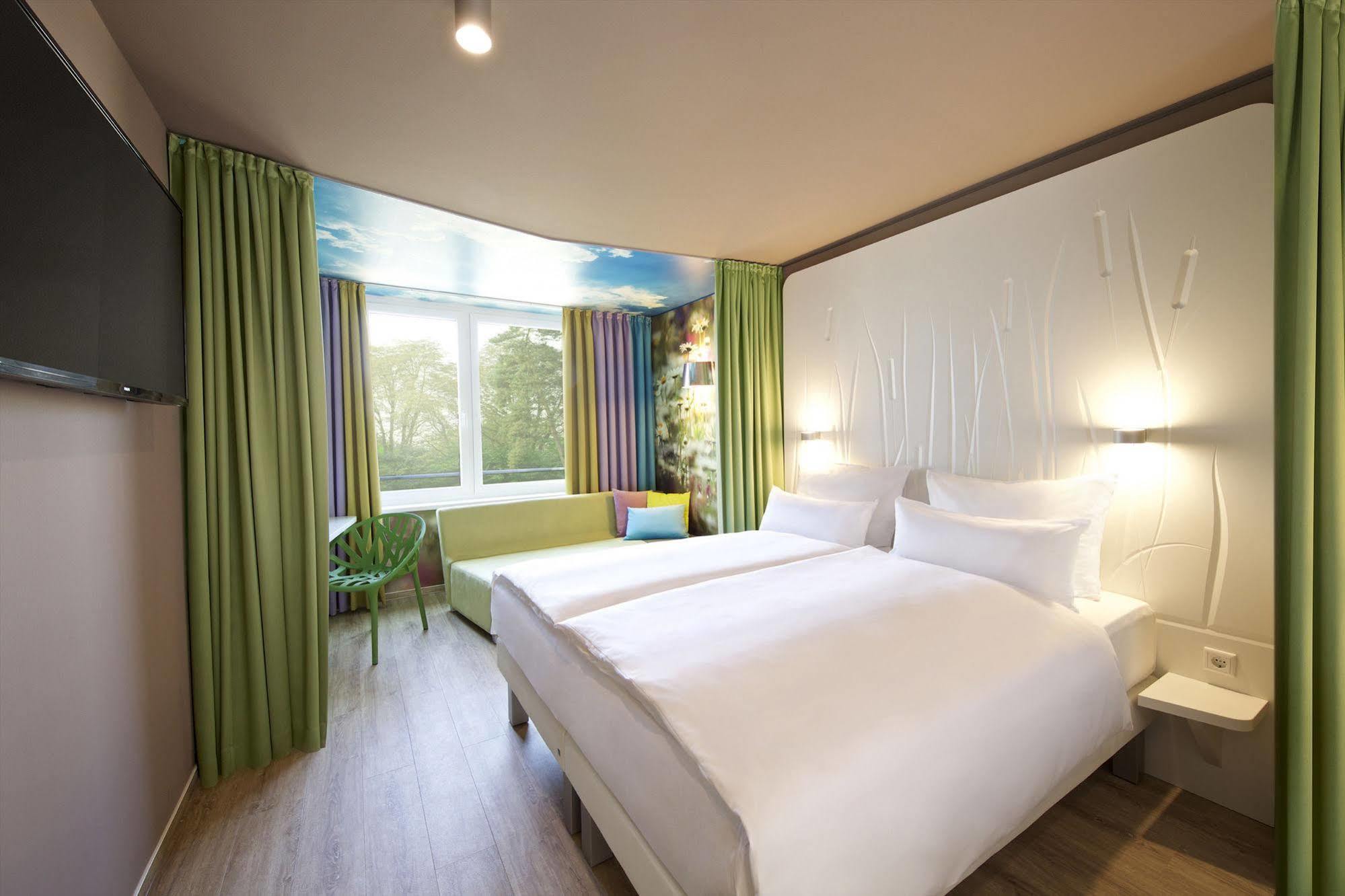 Aja Hotel 4*